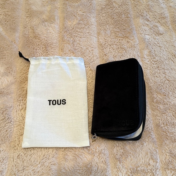 TOUS Velvet Jewelry Pounch Travel Organizer Black Ivory With Dust Bag - Picture 5 of 11